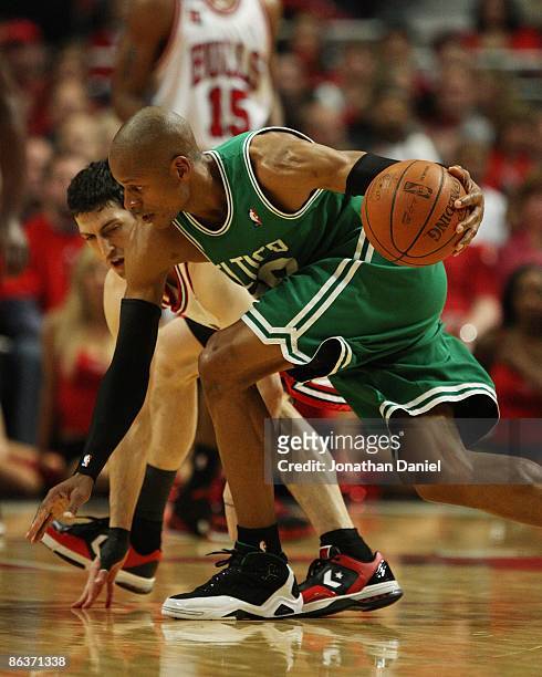 Ray Allen of the Boston Celtics moves against Kirk Hinrich of the Chicago Bulls in Game Six of the Eastern Conference Quarterfinals during the 2009...