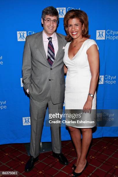 Comedian Mo Rocca and news anchor Hoda Kotb attend the 2009 City of Hope Woman of the Year Awards at The Waldorf=Astoria on May 4, 2009 in New York...