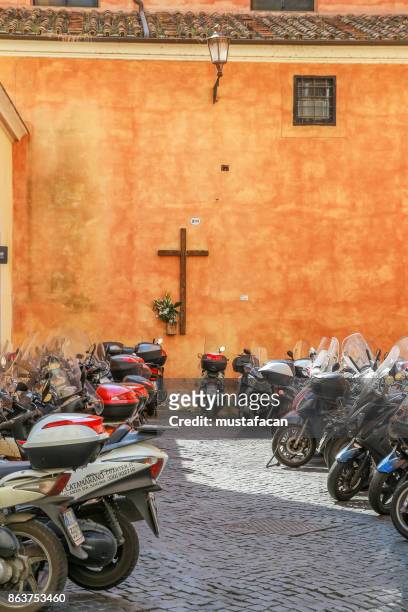 motorcycles parked in a row - marble stone yellow red stock pictures, royalty-free photos & images