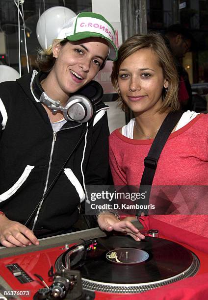 Samantha Ronson and Rashida Jones