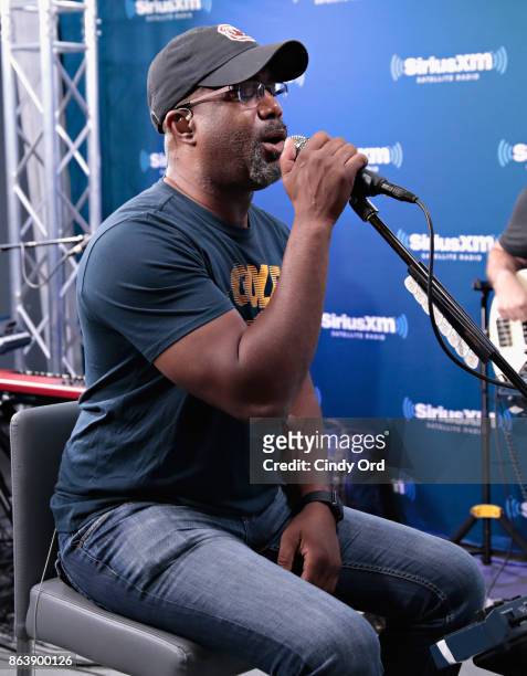Singer Darius Rucker performs on The Highway at the SiriusXM Studios on October 20, 2017 in New York City.