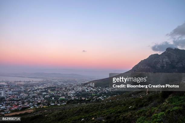cape town skyline - cape town skyline stock pictures, royalty-free photos & images