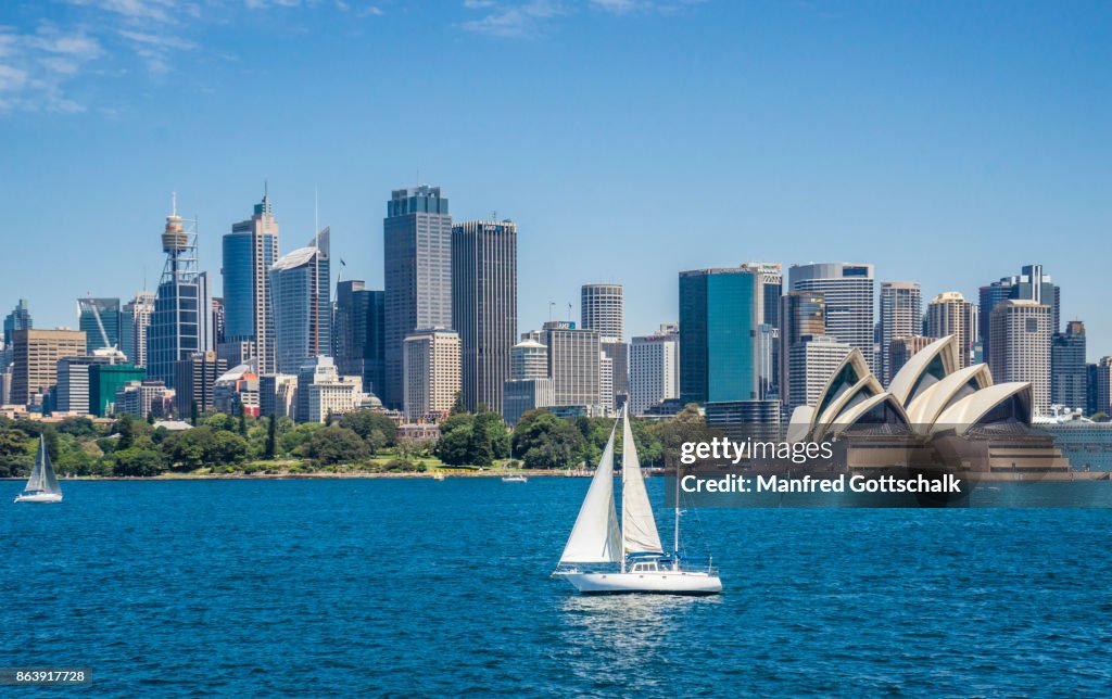 Sailing Sydney Harbour