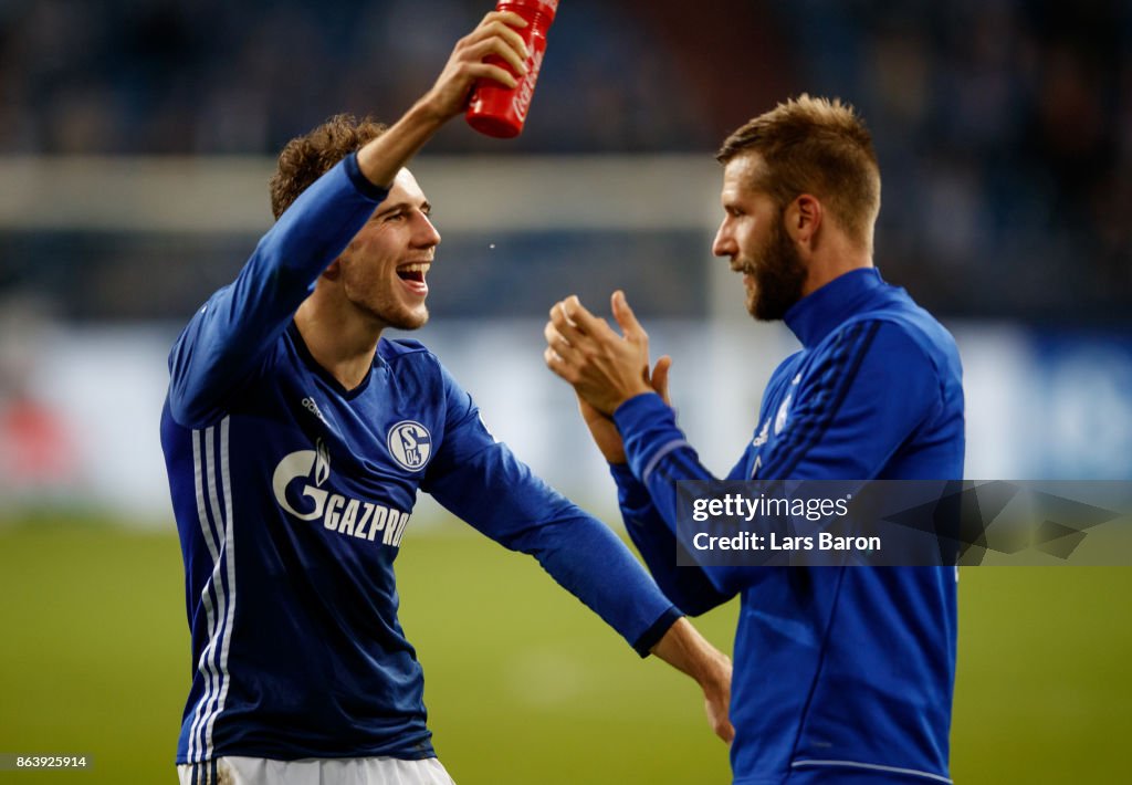 FC Schalke 04 v 1. FSV Mainz 05 - Bundesliga