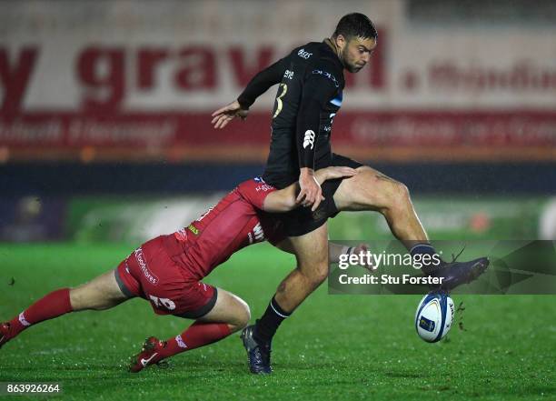 Bath player Matt Banahan in action during the European Rugby Champions Cup match between Scarlets and Bath Rugby at Parc y Scarlets on October 20,...