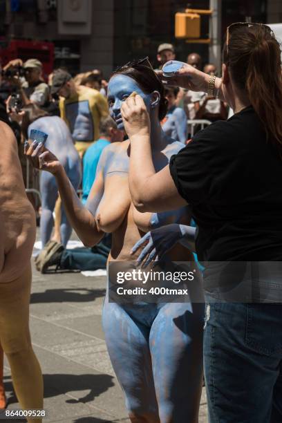 times square  - times square body paint - fotografias e filmes do acervo