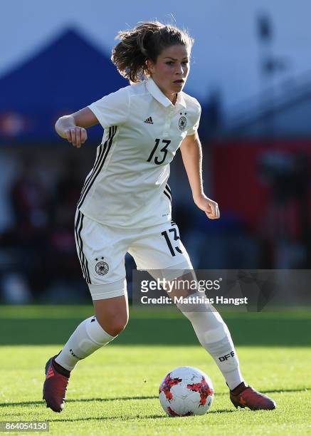 Melanie Leupolz of Germany controls the ball during the 2019 FIFA Women's World Championship Qualifier match between Germany and Iceland at...