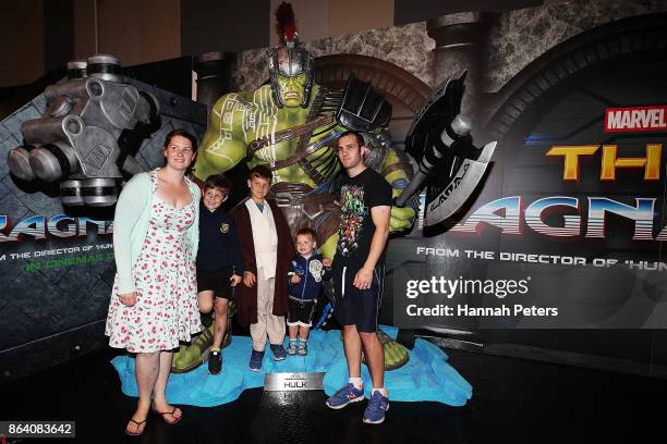 Thor Ragnarok Photo Booth 160 Armageddon Expo Stock Photos, High-Res Pictures, and Images - Getty ...