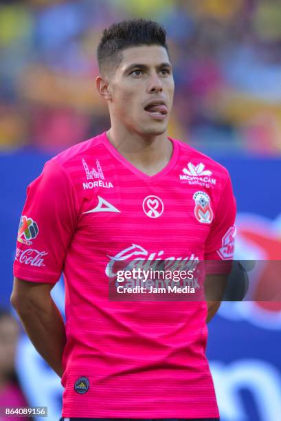 Gaston Lezcano of Morelia looks on during the 14th round match between Morelia and Leon as part of the Torneo Apertura 2017 Liga MX at Morelos...