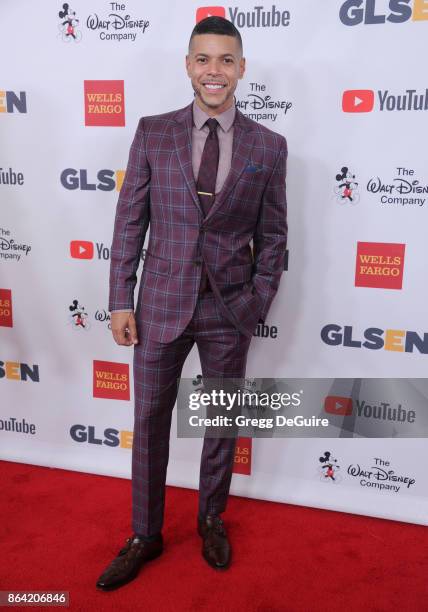 Wilson Cruz arrives at the 2017 GLSEN Respect Awards at the Beverly Wilshire Four Seasons Hotel on October 20, 2017 in Beverly Hills, California.