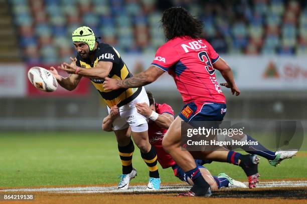 Charlie Ngatai of Taranaki passes during the Mitre 10 Cup Semi Final match between Taranaki and Tasman at Yarrow Stadium on October 21, 2017 in New...