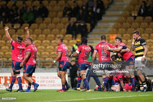 Tasman players celebrate after the final whistle during the Mitre 10 Cup Semi Final match between Taranaki and Tasman at Yarrow Stadium on October...