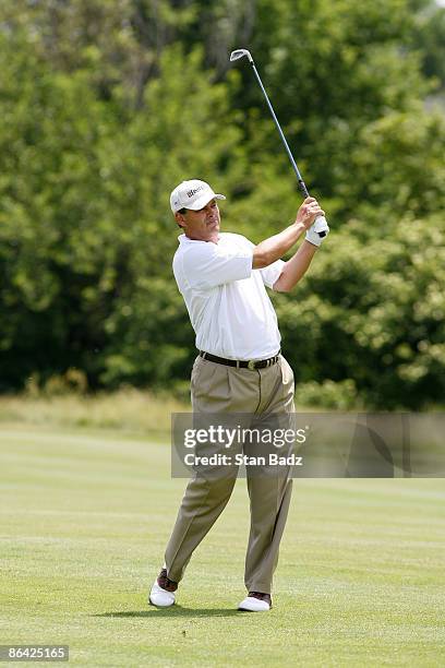 Loren Roberts competes in the third and final round of the Allianz Championship held at Glen Oaks Country Club in West Des Moines, IA, on June 4,...