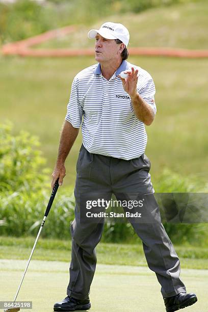 Gil Morgan competes in the third and final round of the Allianz Championship held at Glen Oaks Country Club in West Des Moines, IA, on June 4, 2006.