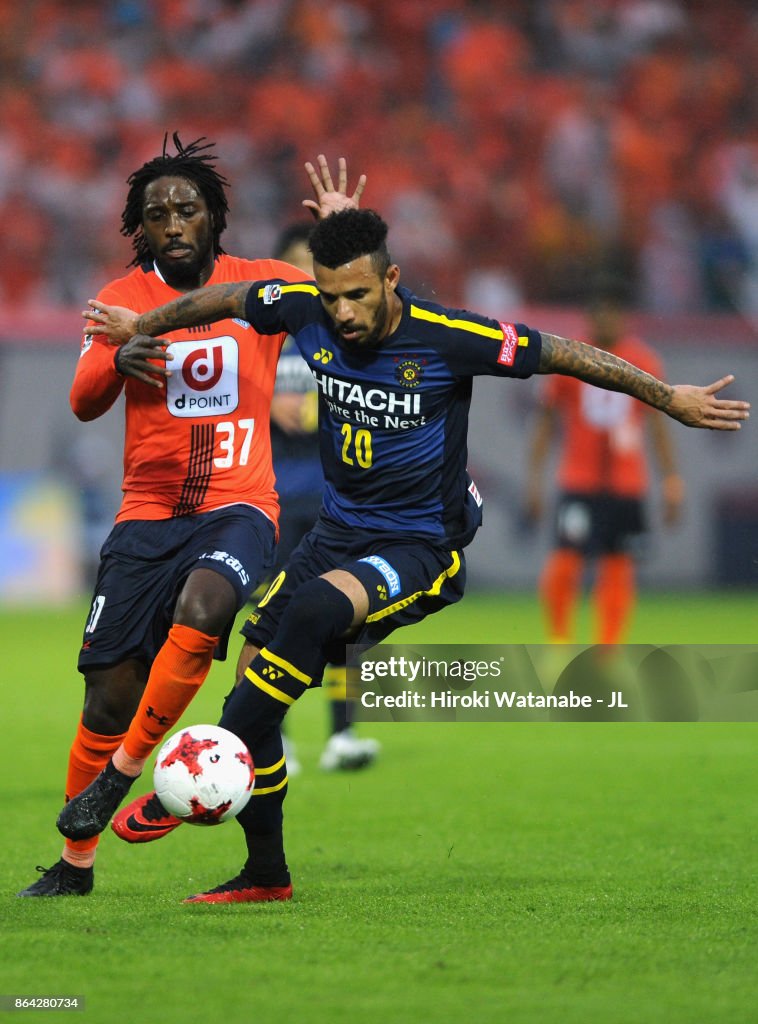 Omiya Ardija v Kashiwa Reysol - J.League J1