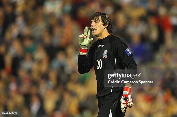 Ben Kennedy of the Jets talks to team mates during the AFC Champions League Group match between the Newcastle Jets and the Beijing Guoan at...