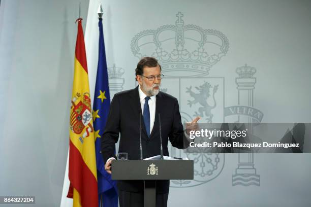 Spanish Prime Minister Mariano Rajoy speaks during a press conference after an extraordinary cabinet meeting at Moncloa Palace on October 21, 2017 in...