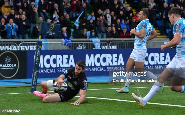 Tommy Seymour of Glasgow Warriors scores a try in the second half during the European Rugby Champions Cup match between Glasgow Warriors and Leinster...