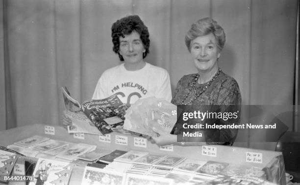 Irish Charities Christmas Card and Gift Fair in Arnotts, Henry Street, October 22, 1987. .