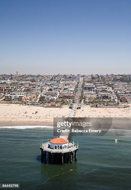 manhattan beach pier, california, usa - manhattan beach stock-fotos und bilder