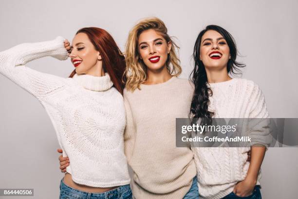 mode modelle - long hair model stock-fotos und bilder