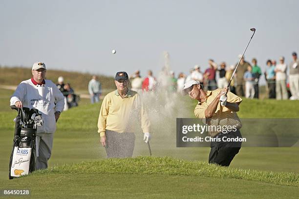 Jack and Jackie Nicklaus on in the first round of the MBNA Father/Son Challenge at ChampionsGate golf course, ChampionsGate, FL Saturday, December 3...