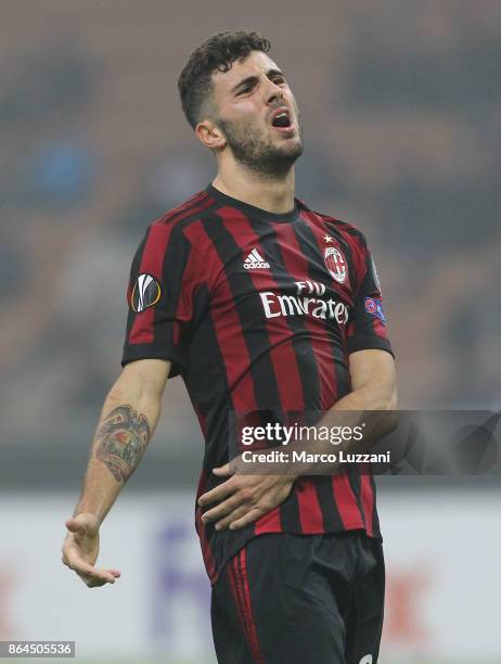 Patrick Cutrone of AC Milan shows his dejection during the UEFA Europa League group D match between AC Milan and AEK Athens at Stadio Giuseppe Meazza...