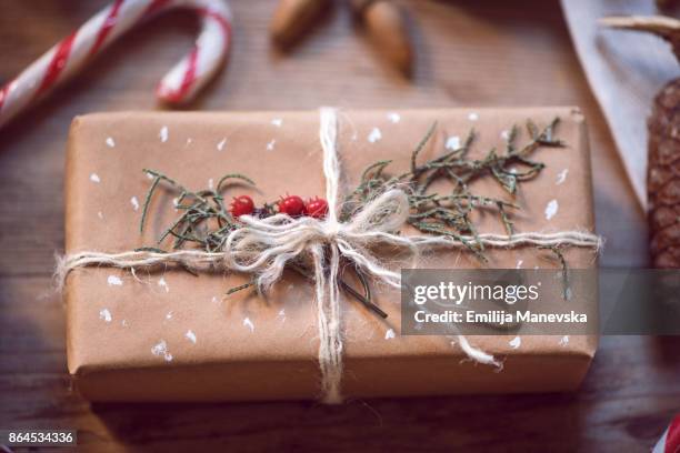 christmas box on wooden background - brown cotton plant stock pictures, royalty-free photos & images