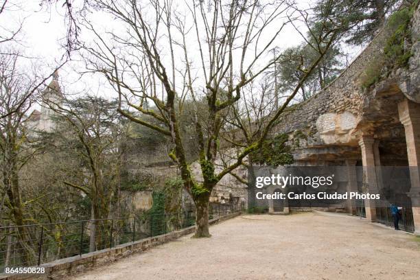 stations of the cross in rocamadour, midi-pyrenees, france - camino de santiago pyrenees stock pictures, royalty-free photos & images