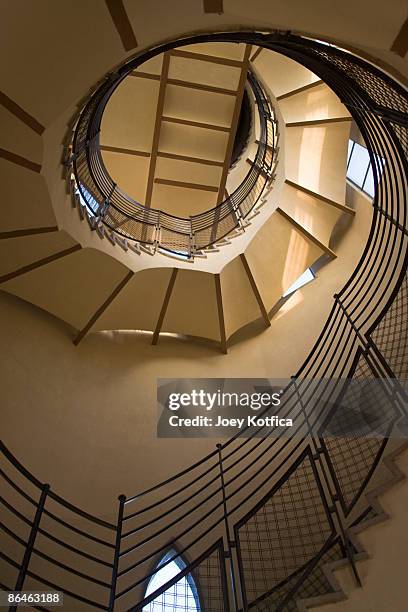 spiral staircase in temple de sagrat cor - sagrat cor stock-fotos und bilder