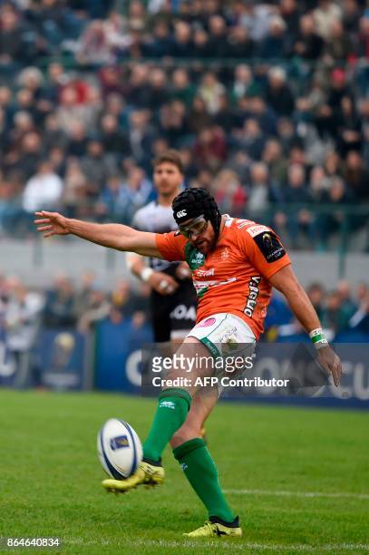 Benetton Treviso's Irish fullback Ian McKinley kicks the ball during the European Rugby Champions Cup match Benetton Treviso vs RC Toulon at the...