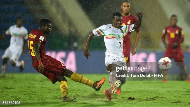 Hadji Drame of Mali and Gideon Mensah of Ghana in action during the FIFA U-17 World Cup India 2017 Quarter Final match between Mali and Ghana at...