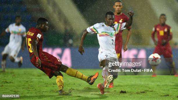 Hadji Drame of Mali and Gideon Mensah of Ghana in action during the FIFA U-17 World Cup India 2017 Quarter Final match between Mali and Ghana at...