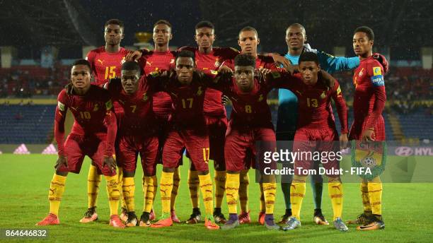 Players of Ghana pose for a team photograph prior to the FIFA U-17 World Cup India 2017 Quarter Final match between Mali and Ghana at Indira Gandhi...