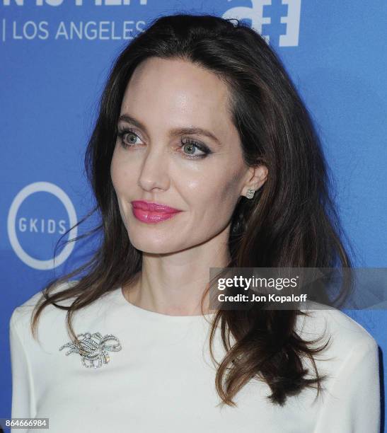Angelina Jolie arrives at the premiere of Gkids' "The Breadwinner" at TCL Chinese 6 Theatres on October 20, 2017 in Hollywood, California.
