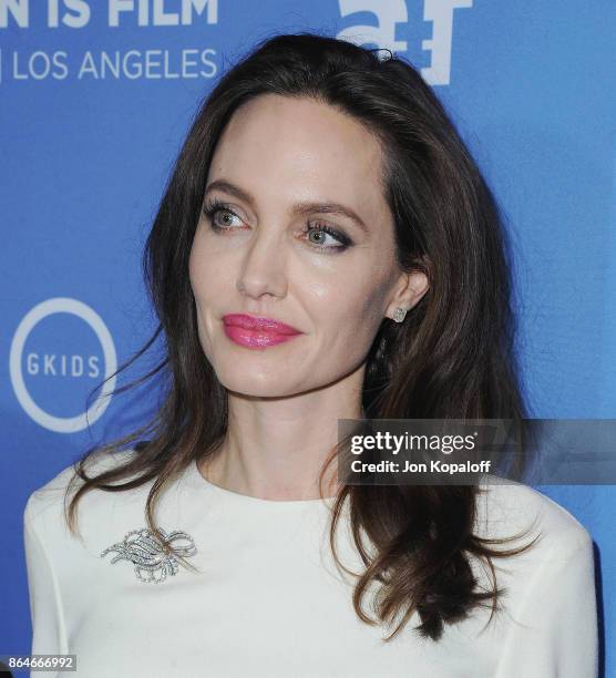 Angelina Jolie arrives at the premiere of Gkids' "The Breadwinner" at TCL Chinese 6 Theatres on October 20, 2017 in Hollywood, California.