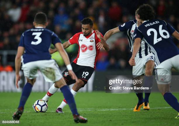 Sofiane Boufal of Southampton scores his sides first goal during the Premier League match between Southampton and West Bromwich Albion at St Mary's...