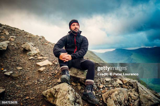 taking in the view - peter lourenco fotografías e imágenes de stock