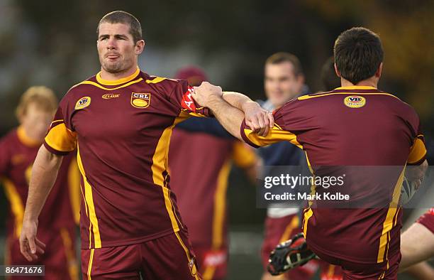 Andrew Ryan of Country warms up before the Country Origin training session at Wade Park on May 7, 2009 in Orange, Australia.