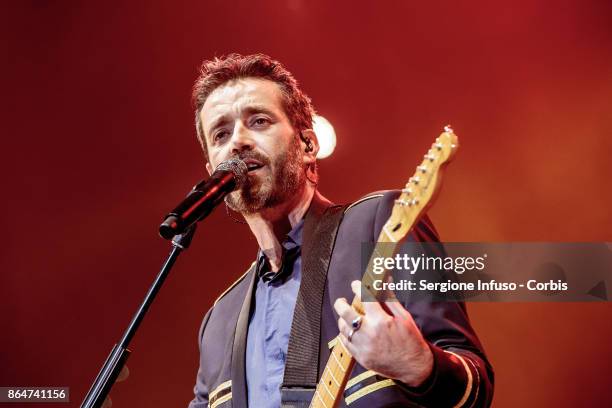 Italian singer-songwriter and musician Daniele Silvestri performs on stage on October 21, 2017 in Milan, Italy.