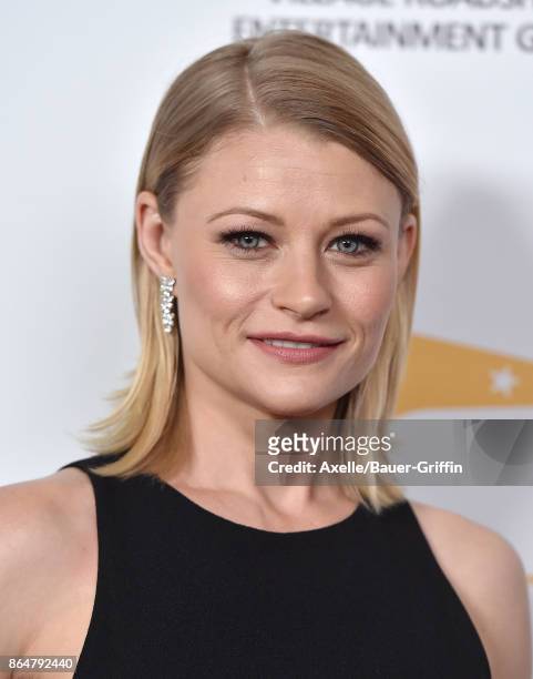 Actress Emilie de Ravin arrives at the 6th Annual Australians in Film Awards & Benefit Dinner at NeueHouse Hollywood on October 18, 2017 in Los...