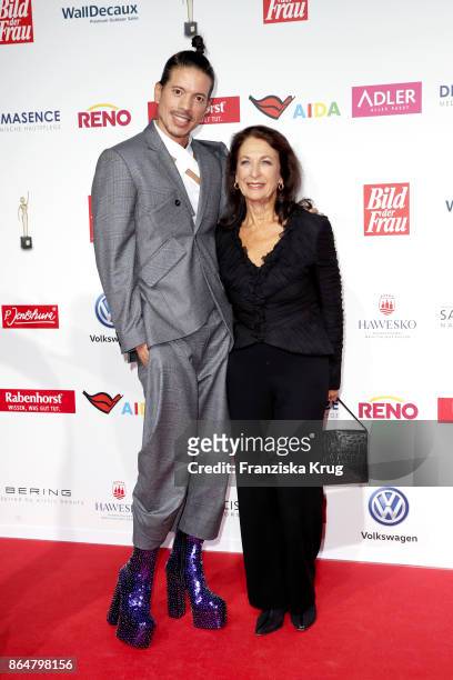 Jorge Gonzalez and Daniela Ziegler attend the 'Goldene Bild der Frau' award at Hamburg Cruise Center on October 21, 2017 in Hamburg, Germany.
