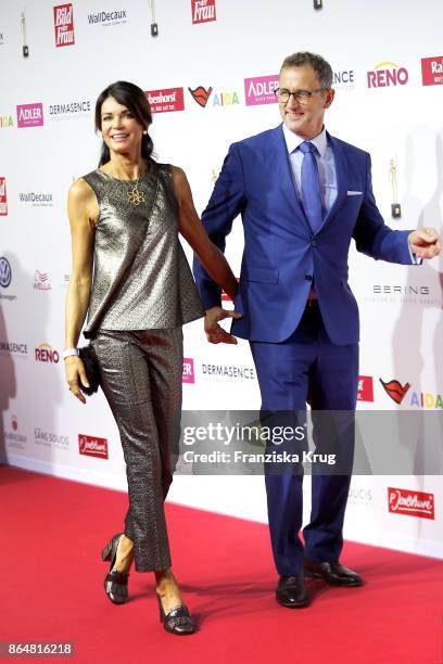 Gerit Kling and her husband Wolfram Becker attend the 'Goldene Bild der Frau' award at Hamburg Cruise Center on October 21, 2017 in Hamburg, Germany.