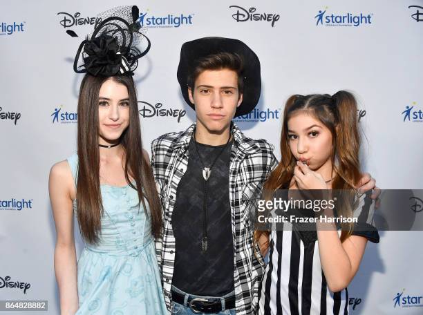 Britten Reese Healey, Lofton Shaw and Lulu Lambros at the Dream Halloween 2017 Costume Party Benefitting Starlight Children's Foundation presented by...