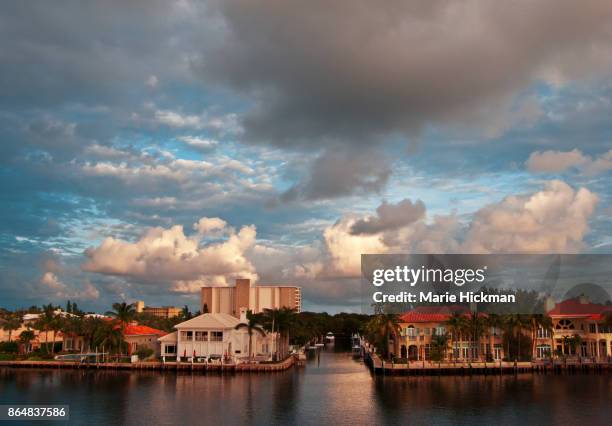 intercaostal waterway view in delray beach, florida. - delray beach bildbanksfoton och bilder