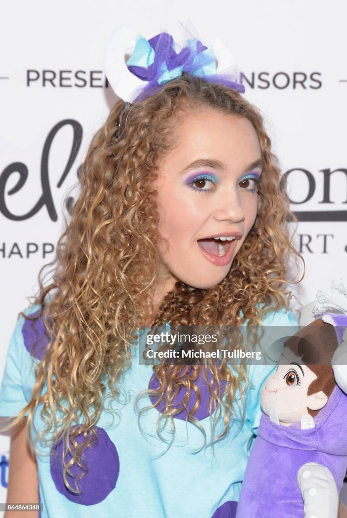 Starlight Children's Foundation's Dream Halloween - Arrivals