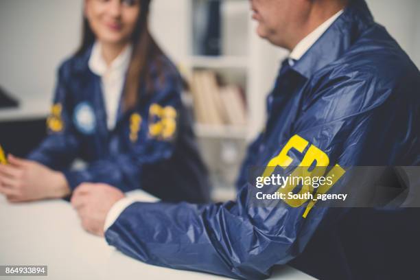 fbi agents - fbi stock pictures, royalty-free photos & images