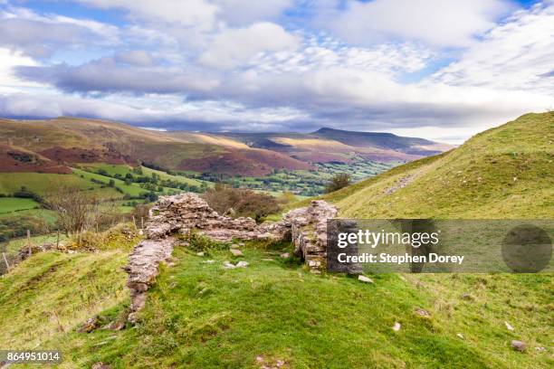 norman castle set in castell dinas in the brecon beacons, wales uk - brecon beacons stock pictures, royalty-free photos & images