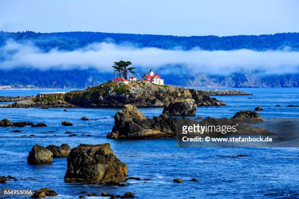 battery point lighthouse crescent city - lighthouse reef stock pictures, royalty-free photos & images