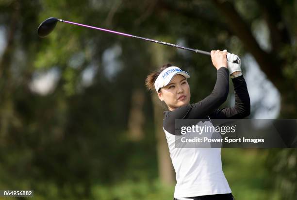 So Yeon Ryu of South Korea tees off on the 18th hole during day four of Swinging Skirts LPGA Taiwan Championship on October 22, 2017 in Taipei,...